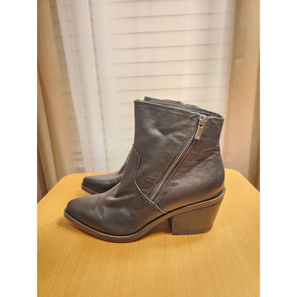 Lucky Brand Classic LEATHER Solid Western Boots Bootie SZ 9 M BLACK Graham - Picture 10 of 16